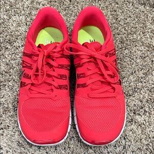 Vibrant Red Athletic Sneakers Men’s 9.5 NIKE FREE